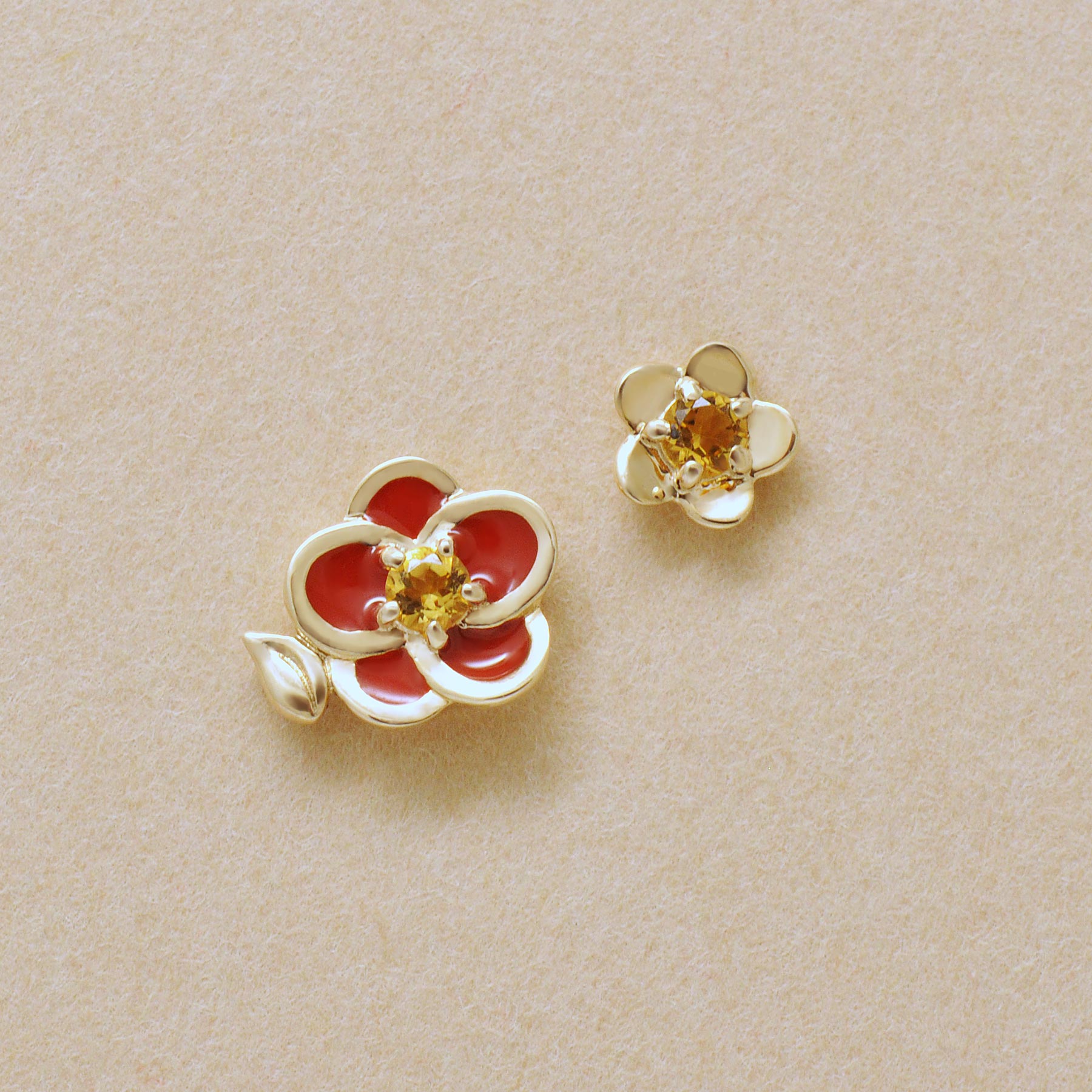 诞生花珠宝] 十一月- 山茶花耳环（18K/10K 黄金） – TAKE-UP Jewelry