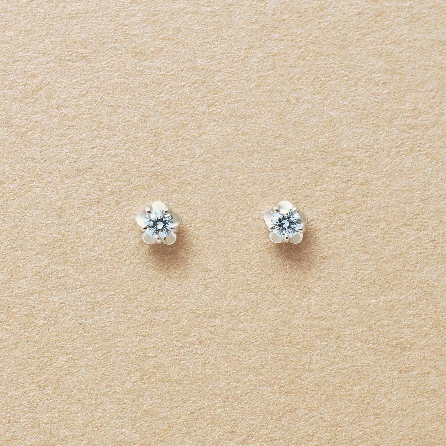 [Second Earrings] Platinum Ice Blue Diamond Earrings - Product Image