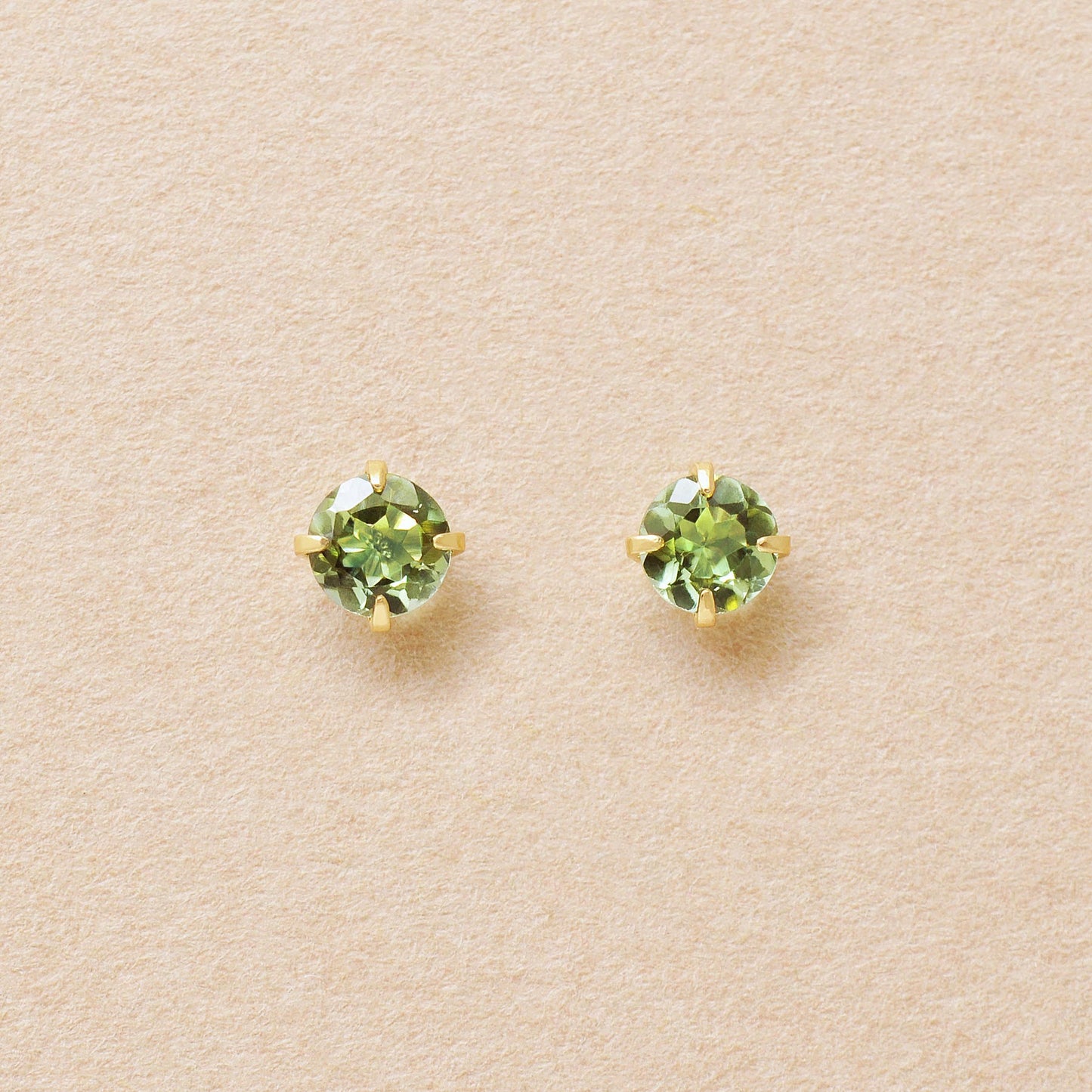 [Second Earrings] 18K Green Tourmaline Earrings (Yellow Gold) - Product Image