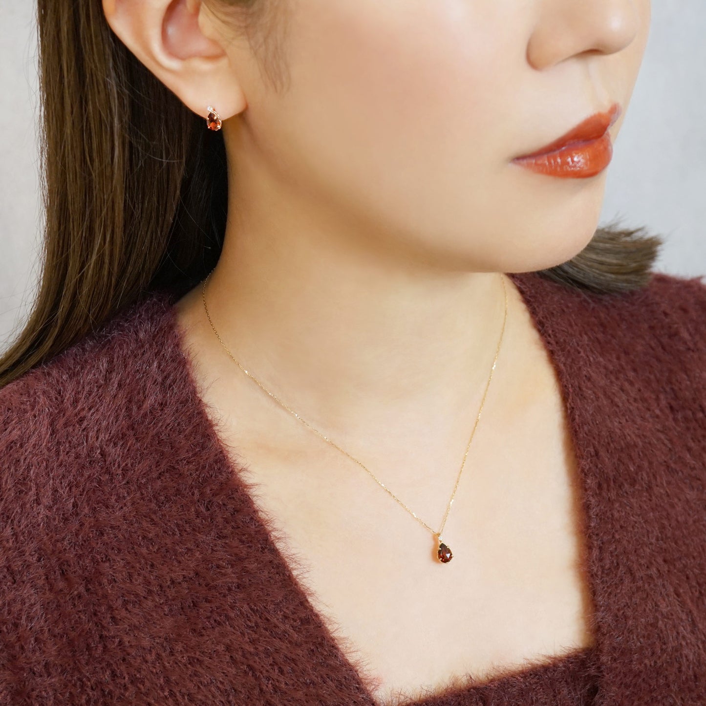 10K Garnet Necklace [Bouquet] (Yellow Gold) - Model Image