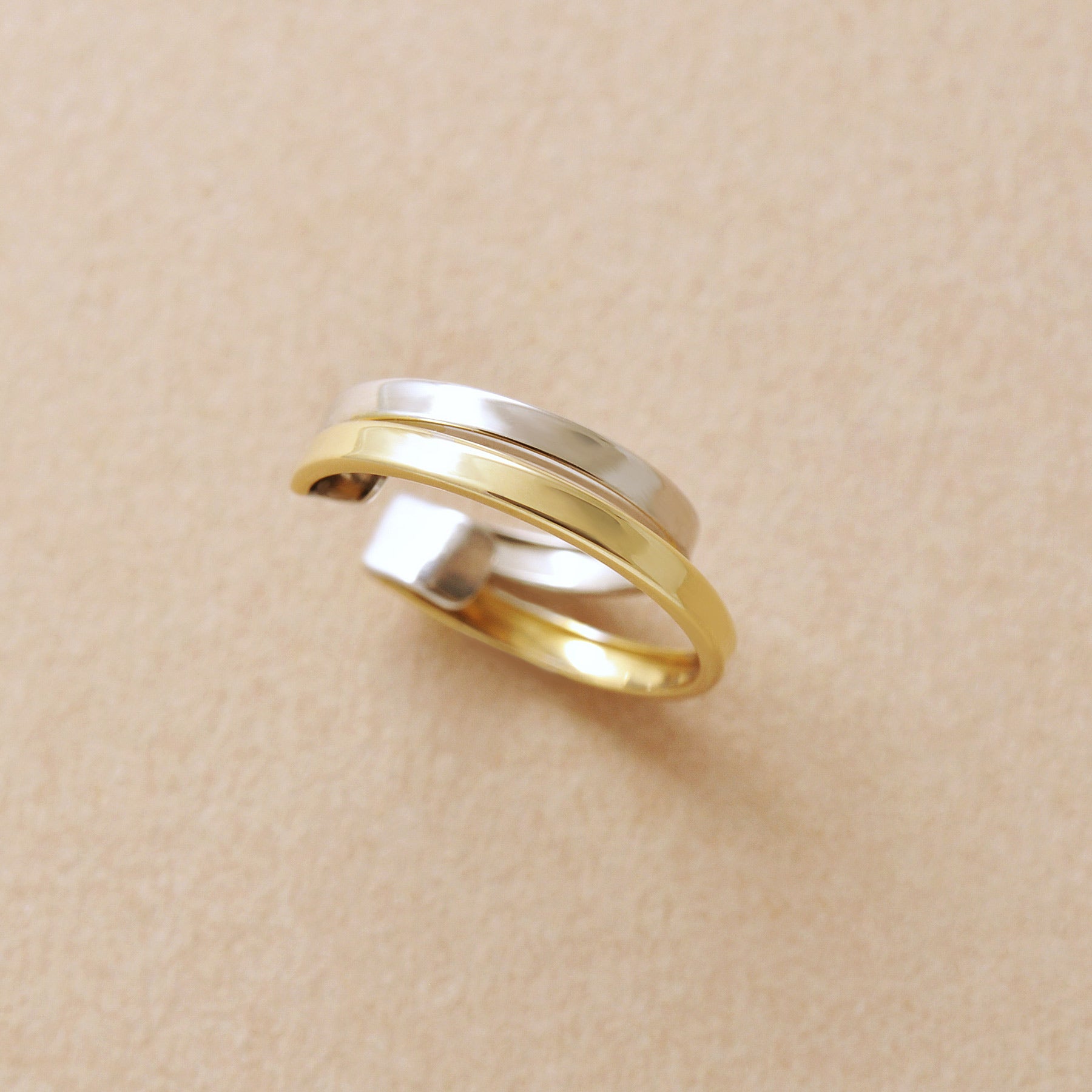 10K Bicolor Ear Cuff (Yellow Gold / White Gold) - Product Image