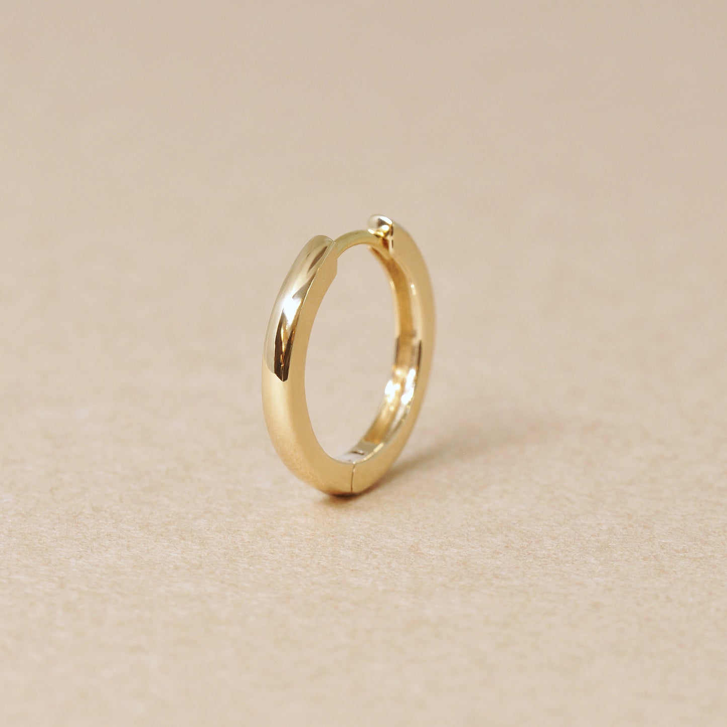 [Solo Earring] 14K/10K Huggie Hoop Single Earring (Large) (Yellow Gold) - Product Image