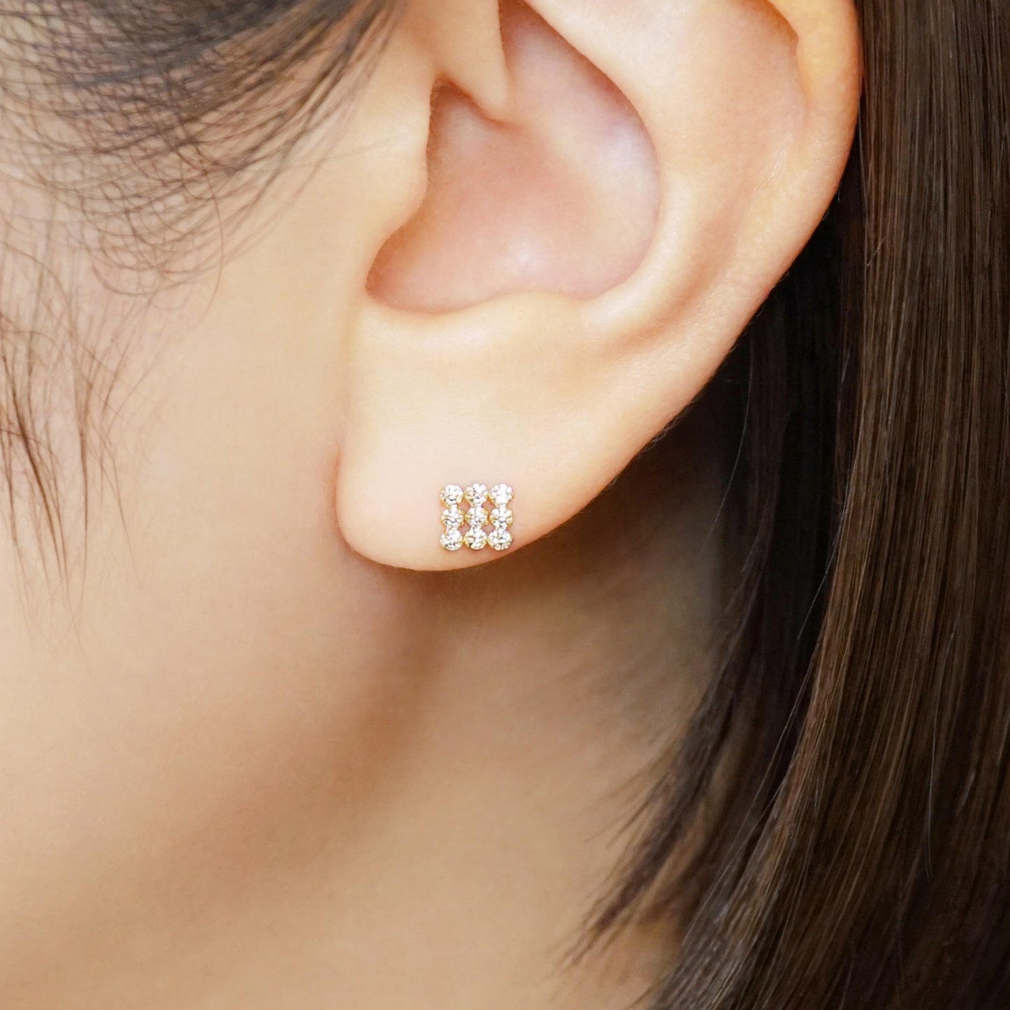 10K 9-Stone Stud Earrings (Yellow Gold) - Model Image