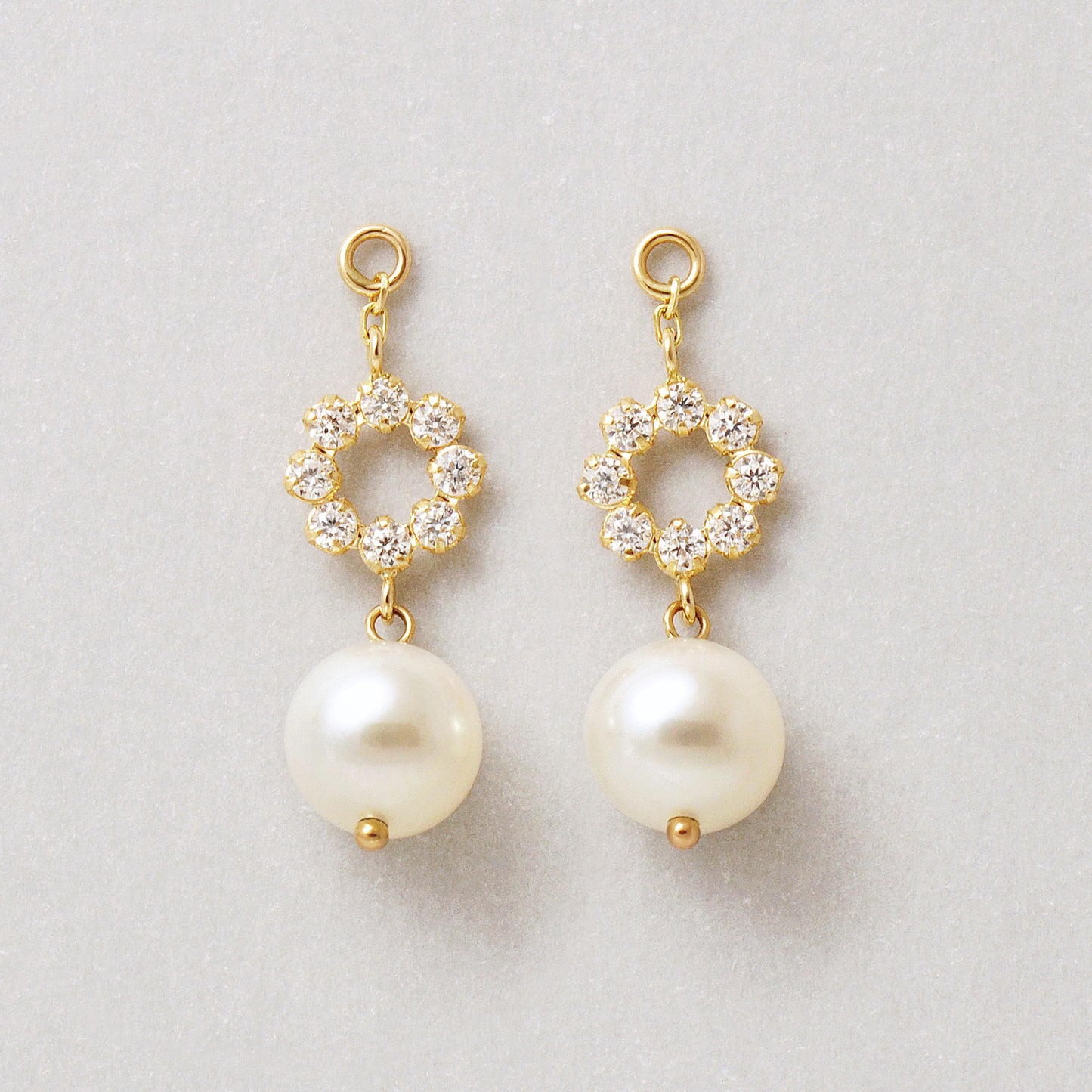 [Palette] 10K Freshwater Pearl x Cubic Zirconia Charms (Yellow Gold) - Product Image