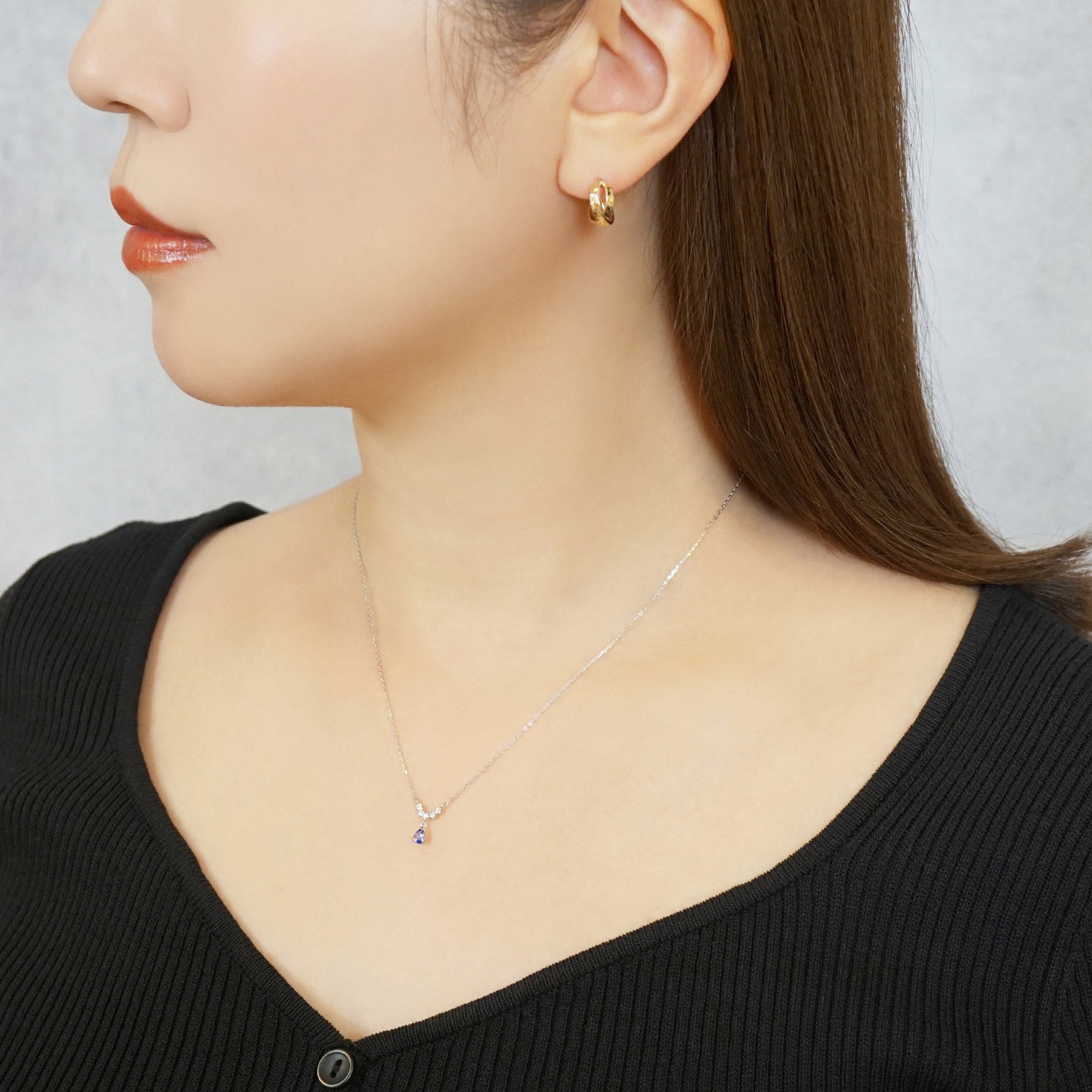 925 Sterling Silver Tanzanite Dew Drop Swinging Necklace - Model Image