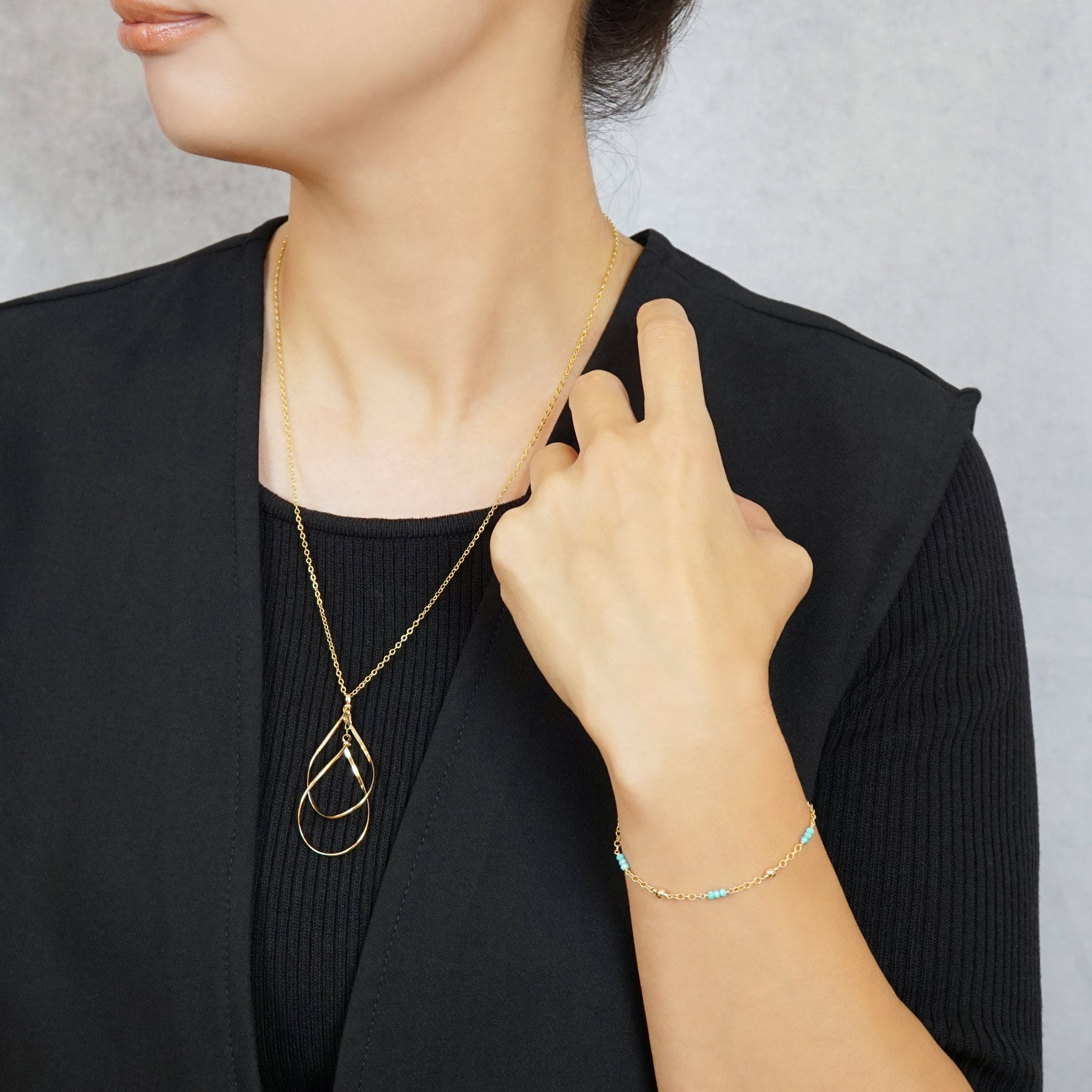 [WEB and Some Store Only] Gold Filled Double Dew Drop Necklace - Model Image