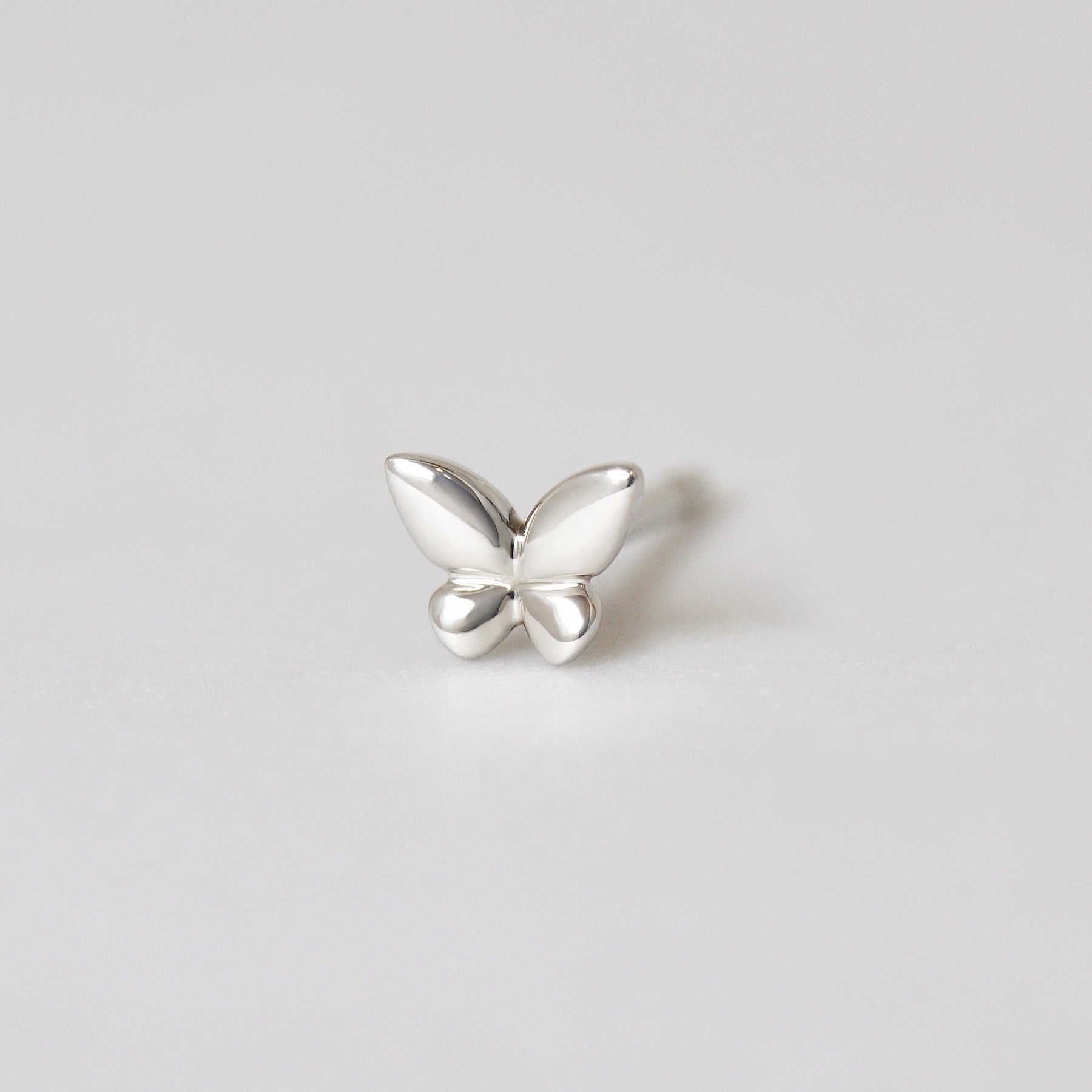 [Solo Earring] [Second Earrings] Platinum Butterfly Single Earring - Product Image