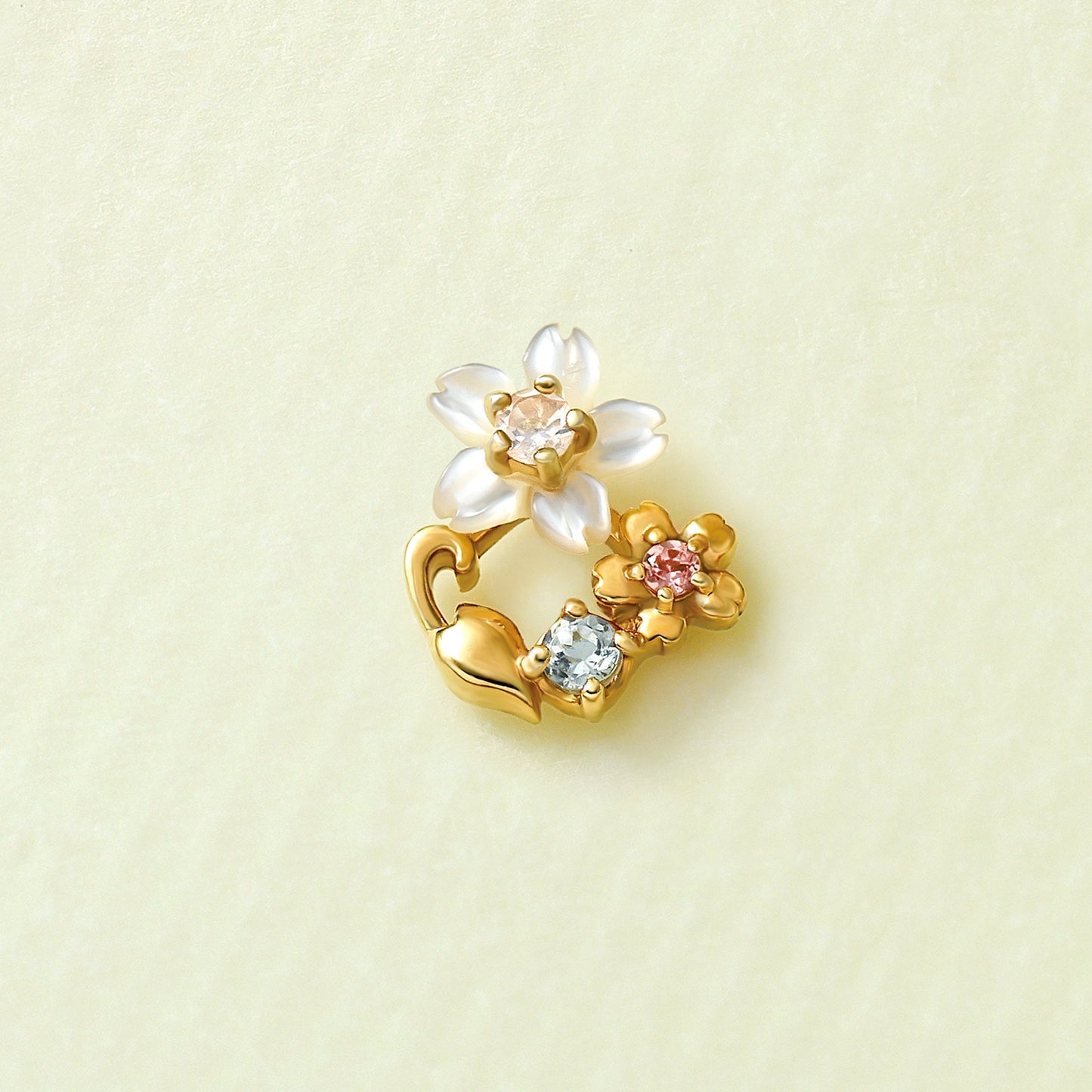 [Solo Earring] 10K / 925 Sterling Silver White Shell Cherry Blossoms Single Earring - Product Image