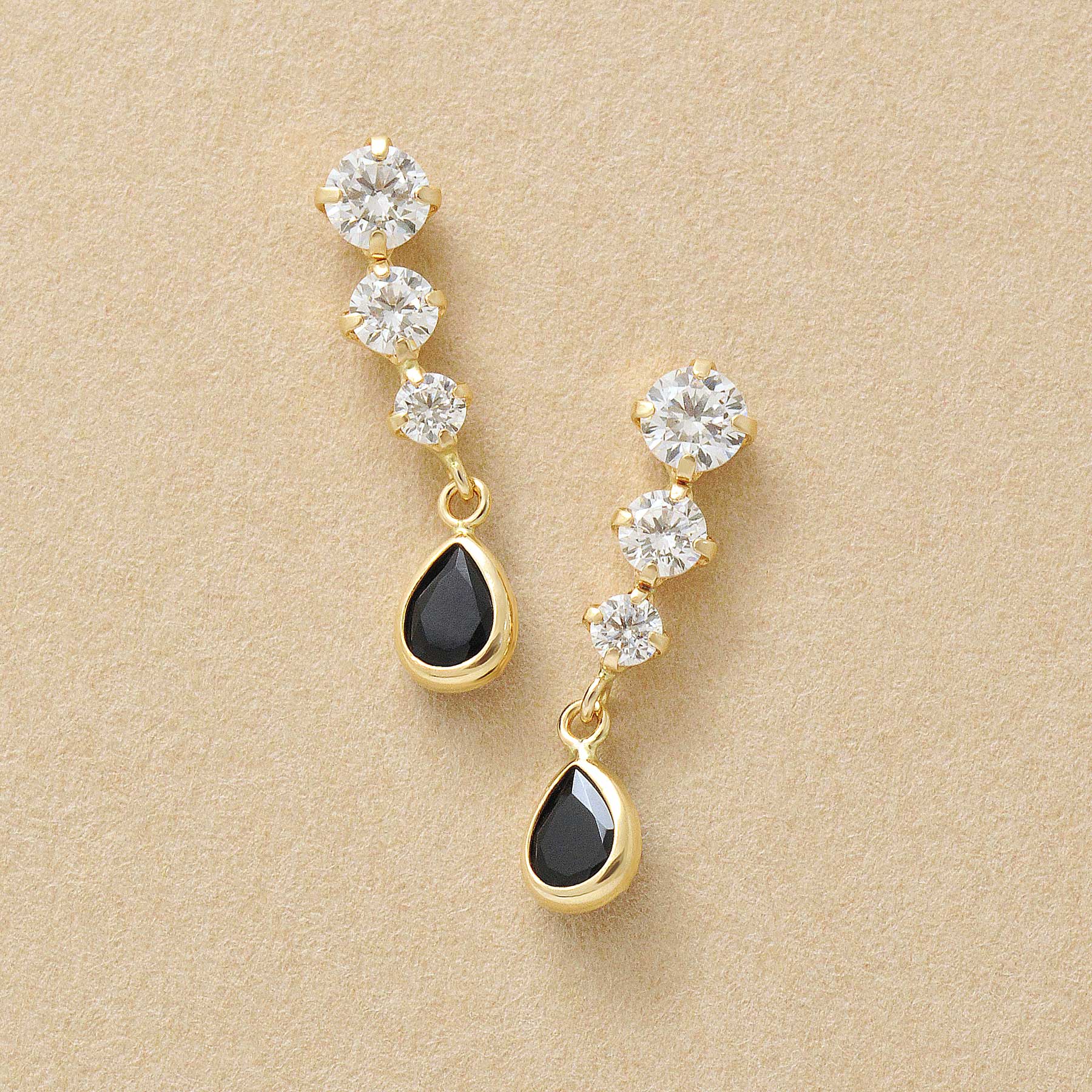 18K/10K Onyx Swinging Earrings (Yellow Gold) - Product Image