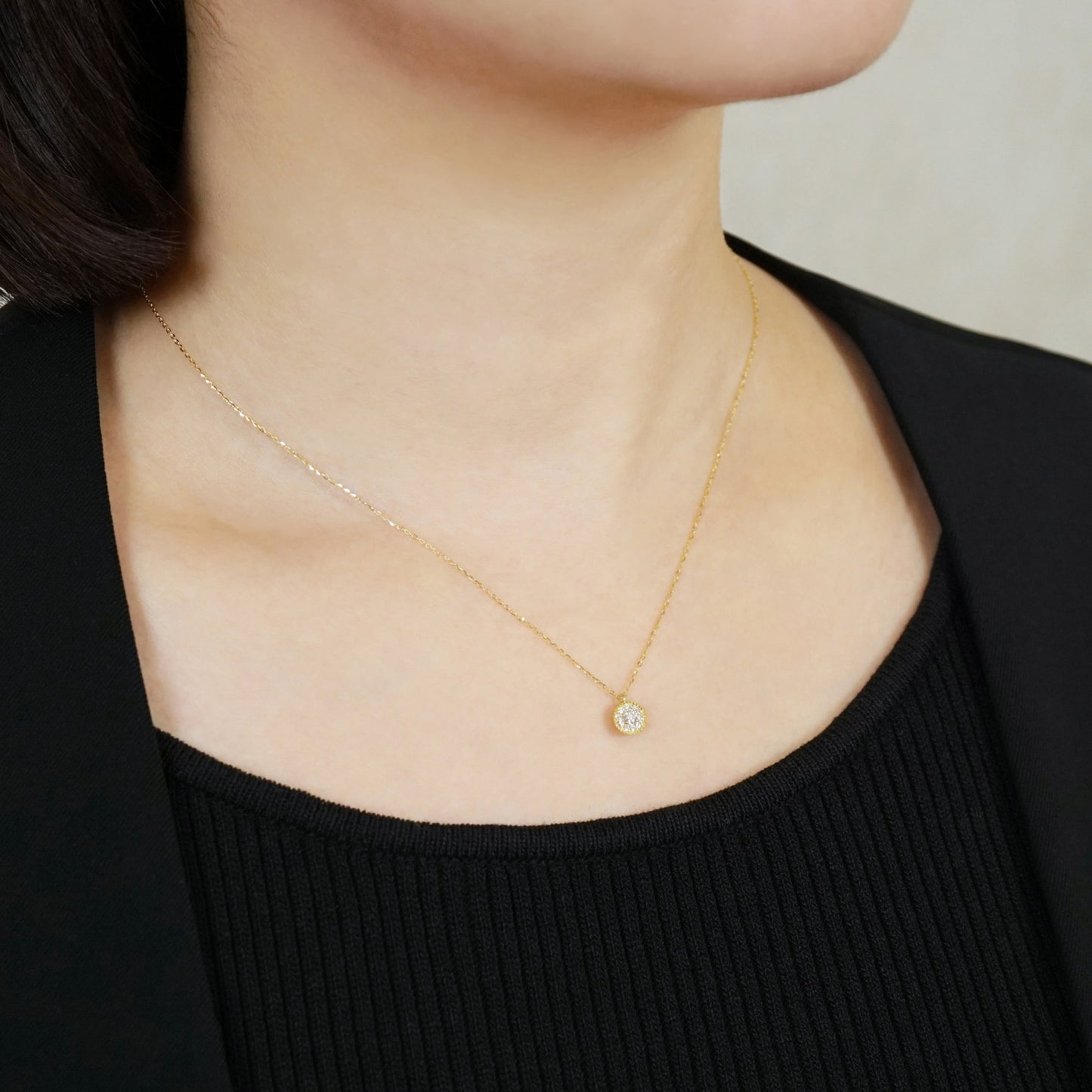 18K Diamond Milgrain Edge Necklace (Yellow Gold) - Model Image