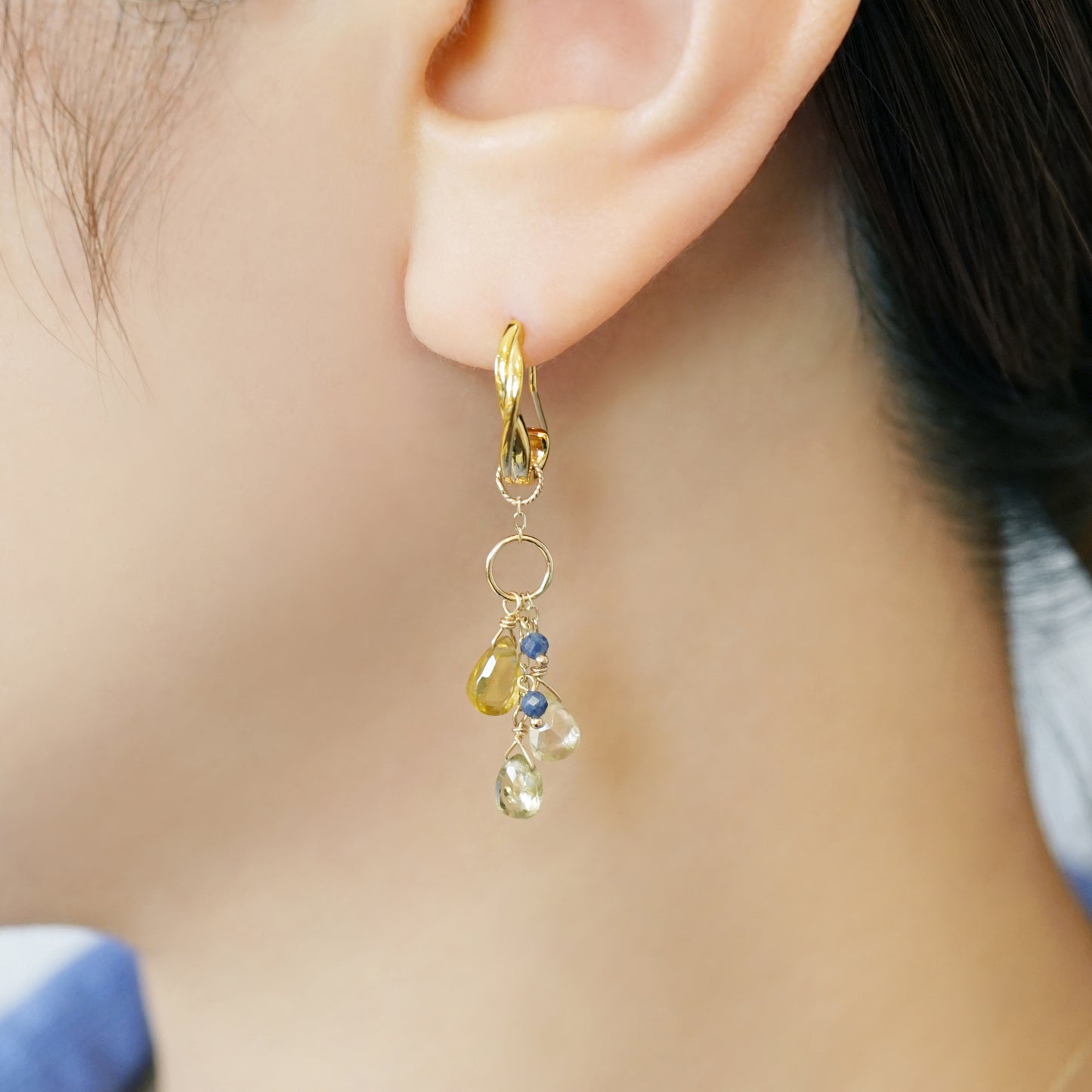 [Palette] 10K Multicolor Zircon Dew Drop Charms (Yellow Gold) - Model Image