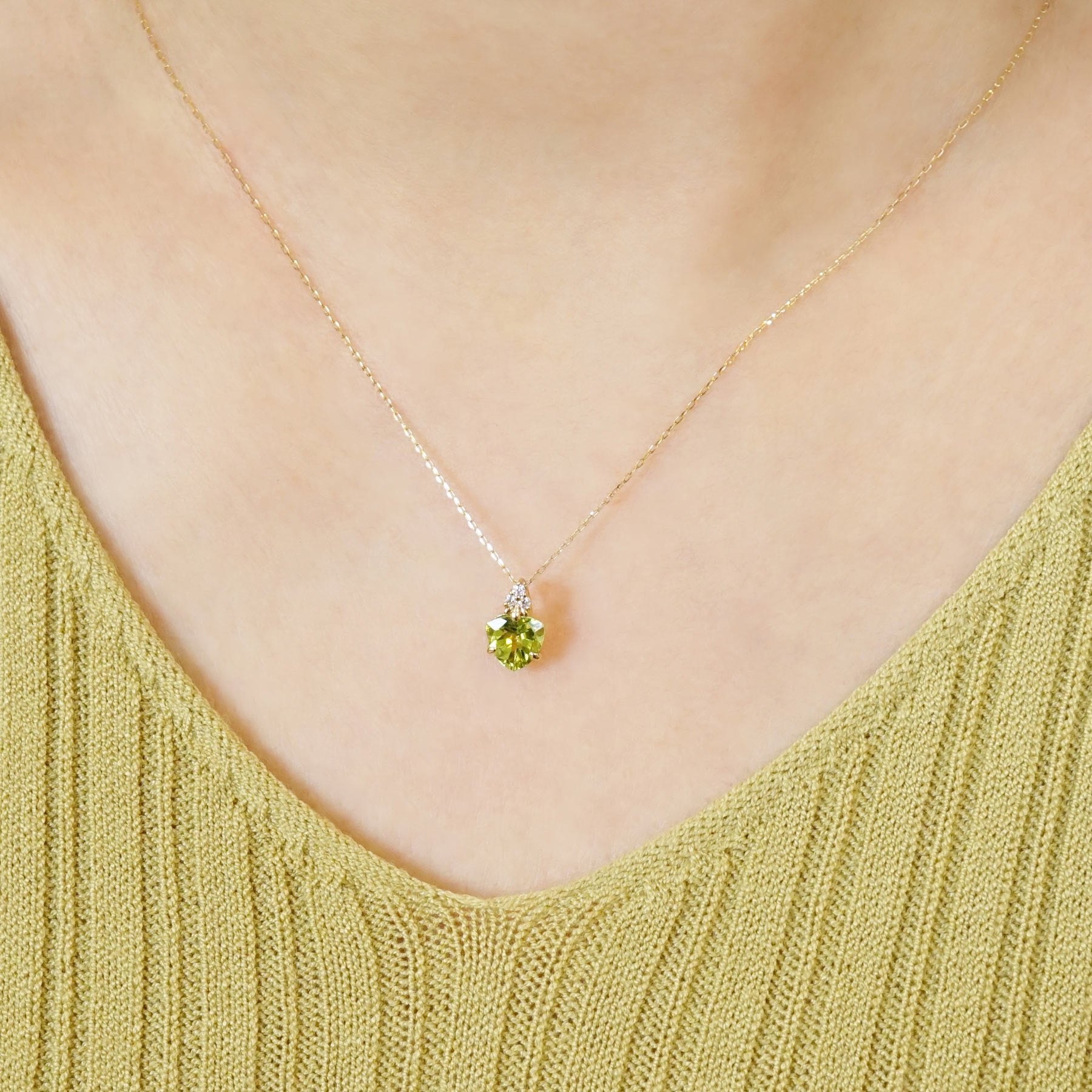 10K Trilliant Peridot Necklace (Yellow Gold) - Model Image