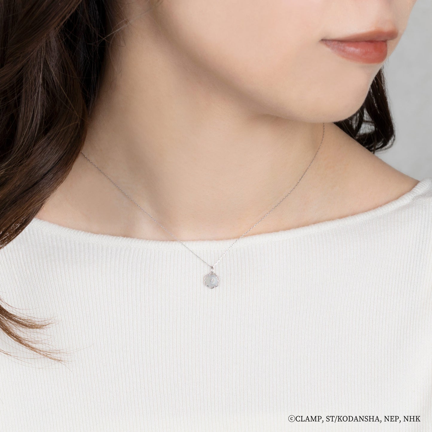Cardcaptor Sakura - 10K Necklace (Sakura x Yue) - Model Image