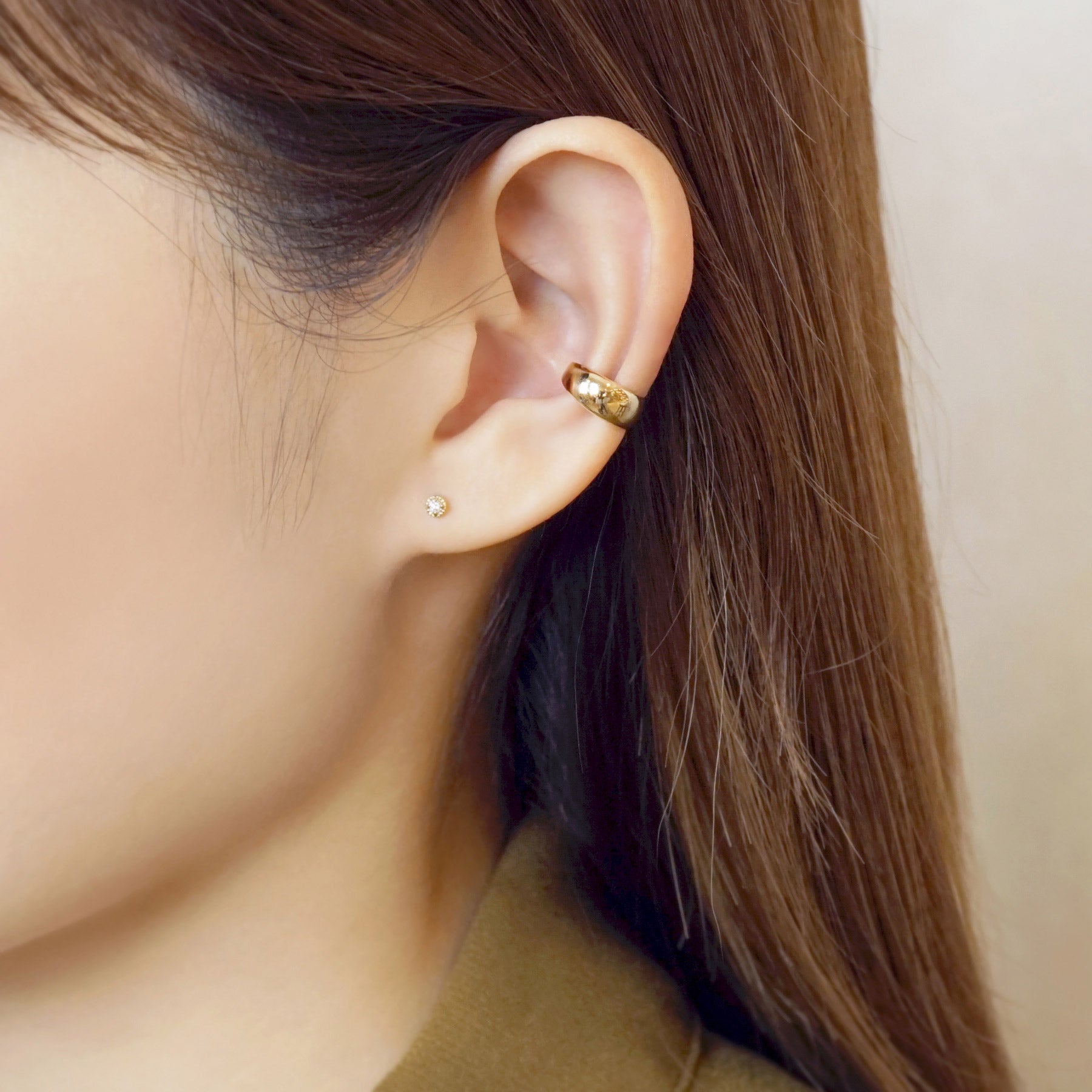 10K Yellow Gold Chunky Hoop Wide Ear Cuff - Model Image