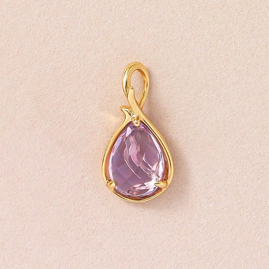 [GARDEN] 10K Light Amethyst Butterfly Necklace Charm (Yellow Gold) - Product Image