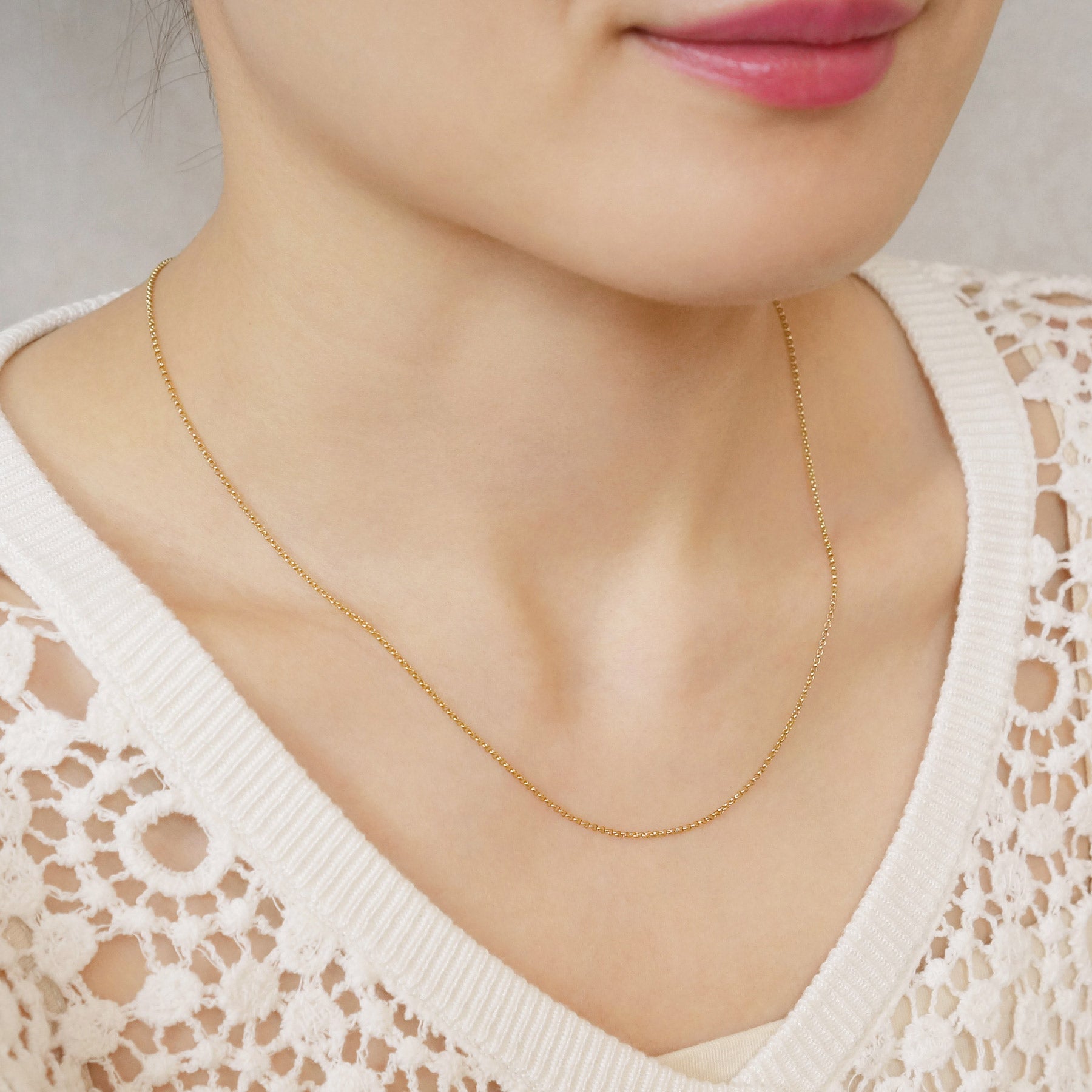 [GARDEN] 925 Sterling Silver Half Round Chain 45cm (Yellow Gold) - Model Image