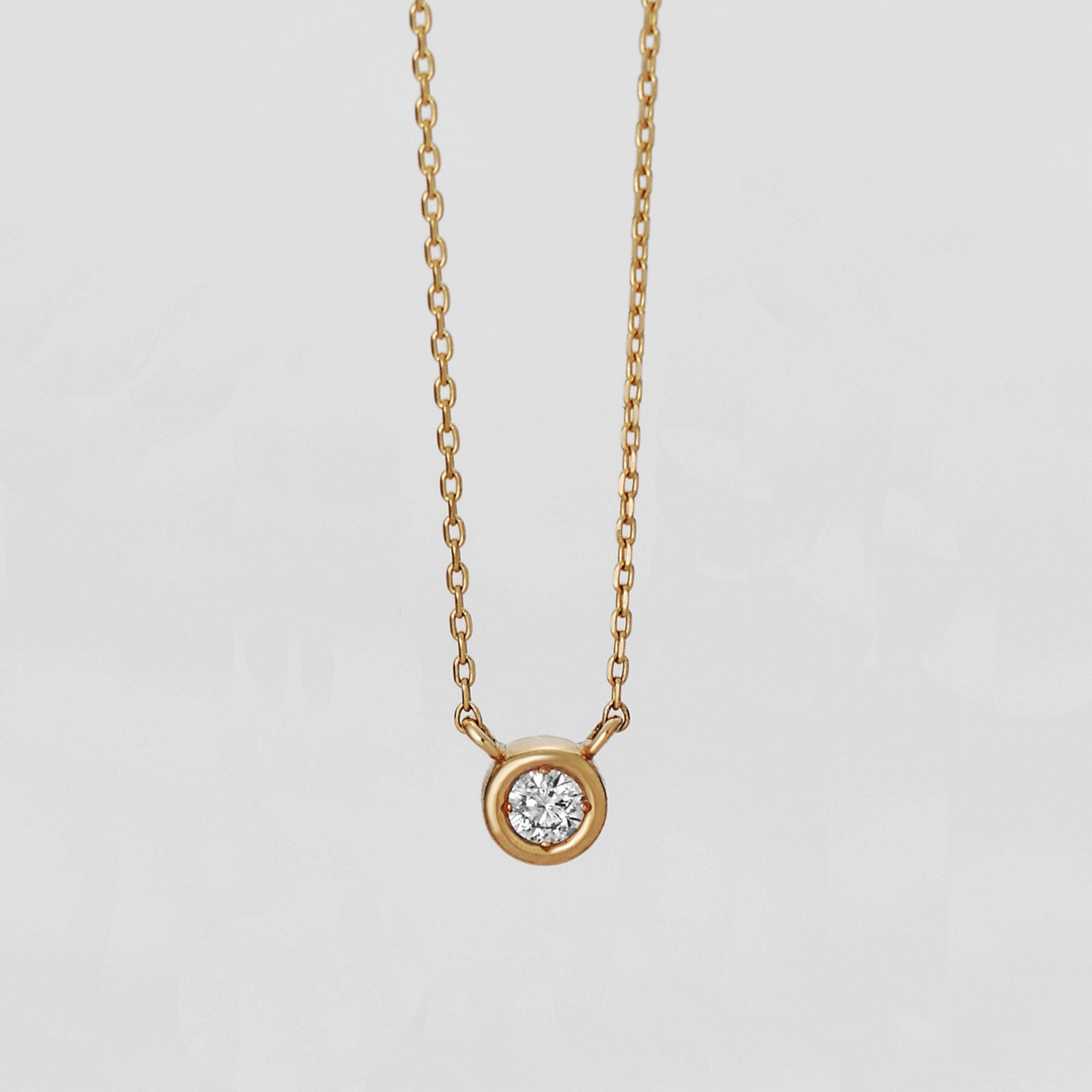 10K Yellow Gold Diamond Circle 1-Stone Necklace - Product Image