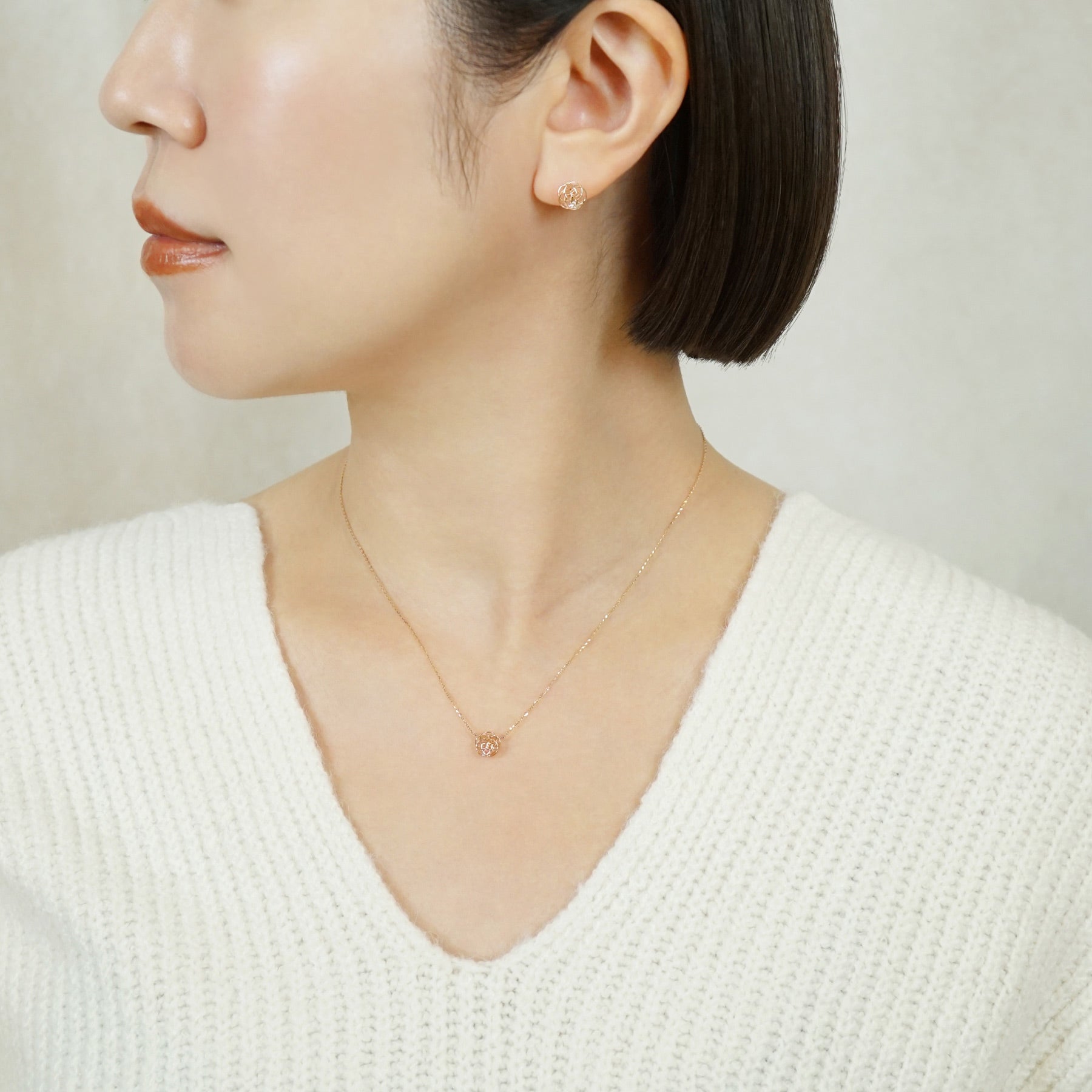 [Pannier] 18K/10K Limited Quantity Earrings “Cherry Blossoms” (Rose Gold) - Model Image