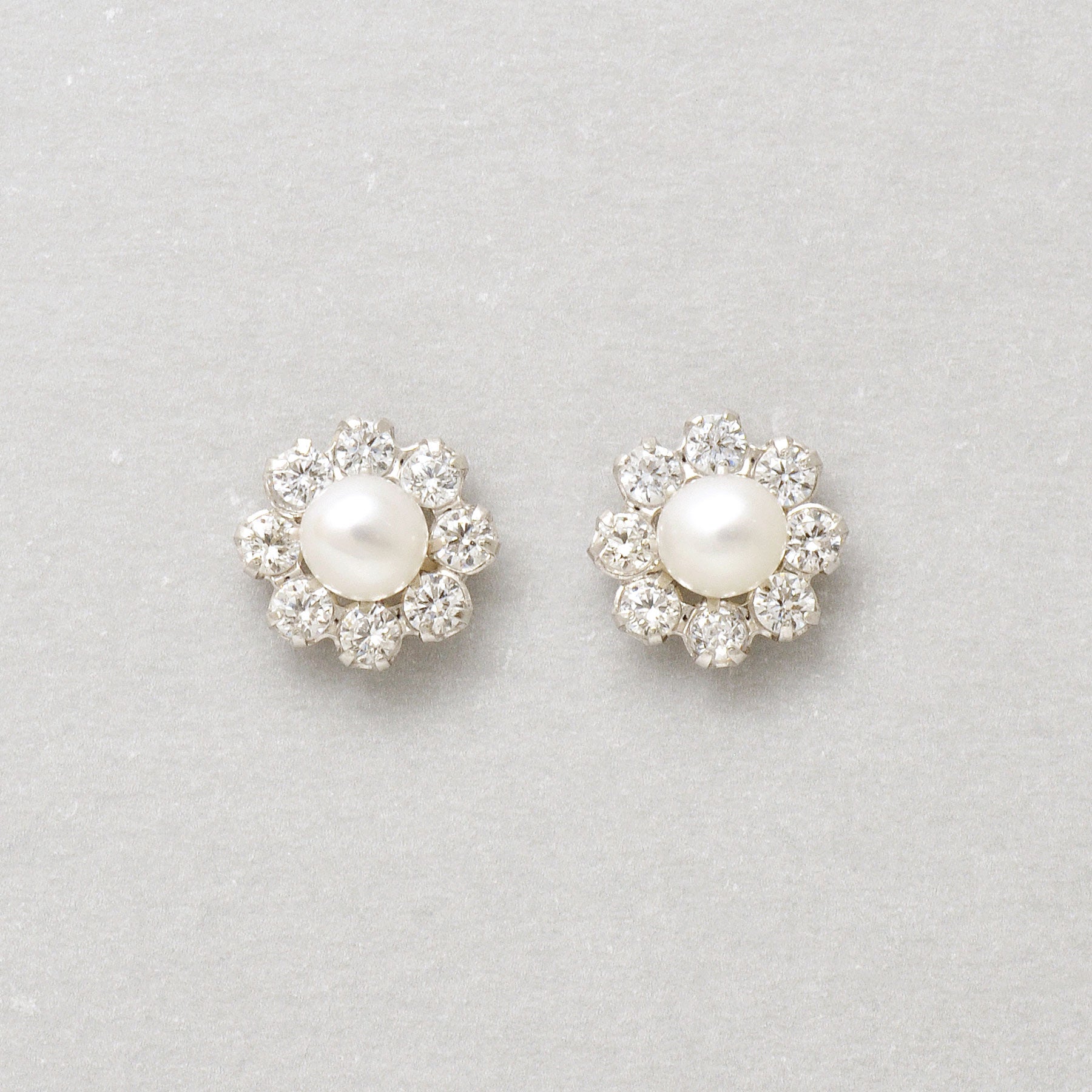 14K/10K Freshwater Pearl Circle Earrings (White Gold) - Product Image