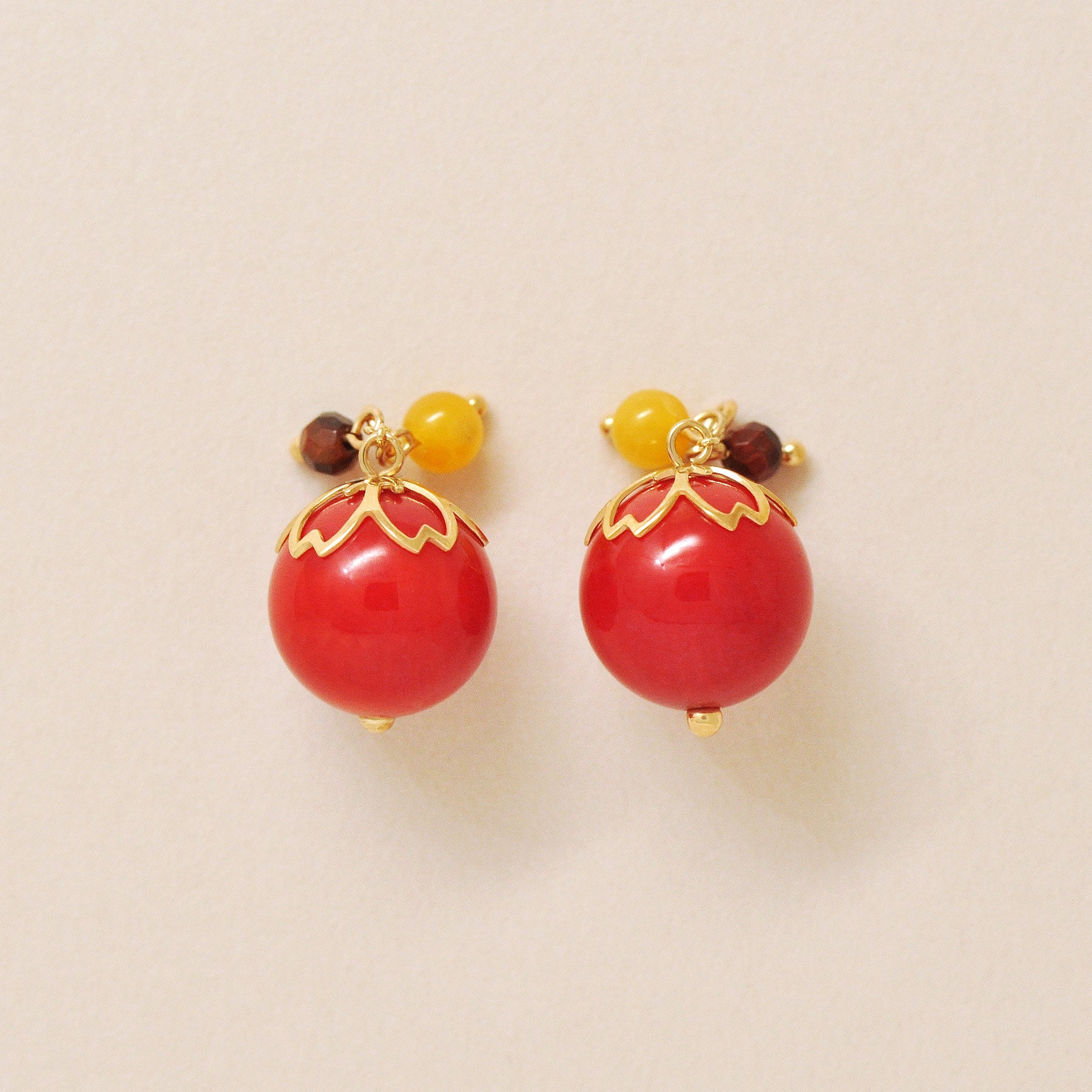 [Palette] 10K Yellow Gold Coral Earrings Charms - Product Image