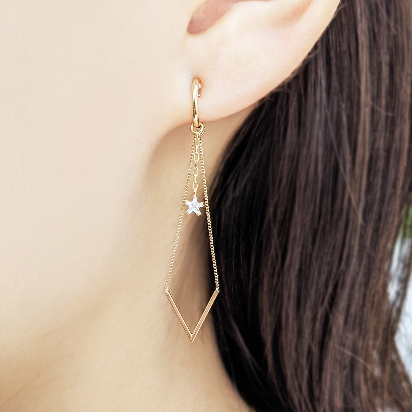 [Palette] 18K Yellow Gold Moon Star Earring Charms - Model Image